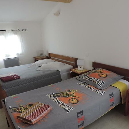 Les Cigales D'Estoublon Apartment Exterior photo